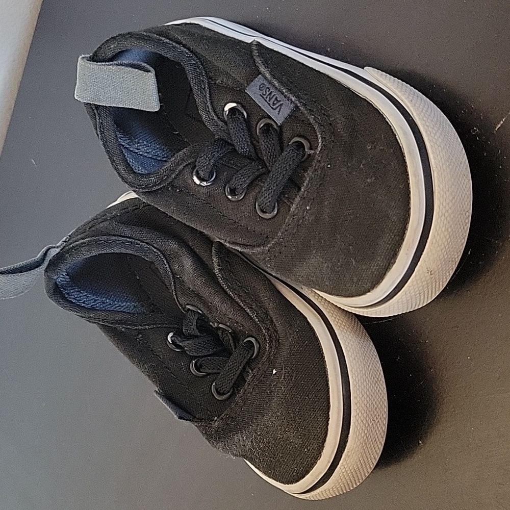 Vans size 4 toddler